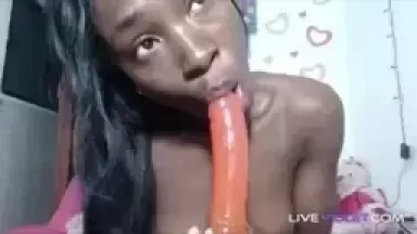 18 muscular black Melanie with flexible body goes anal