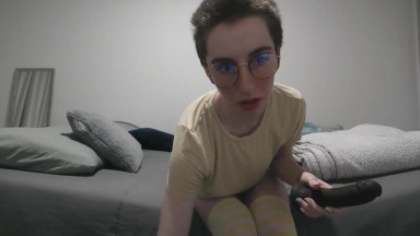 Sleepy lil fawn wants to get her hairy slit get fucked hard